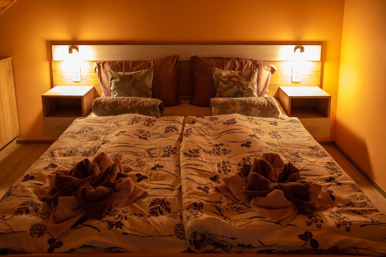 Benige Vendeghaz Hotell Demjén Exteriör bild