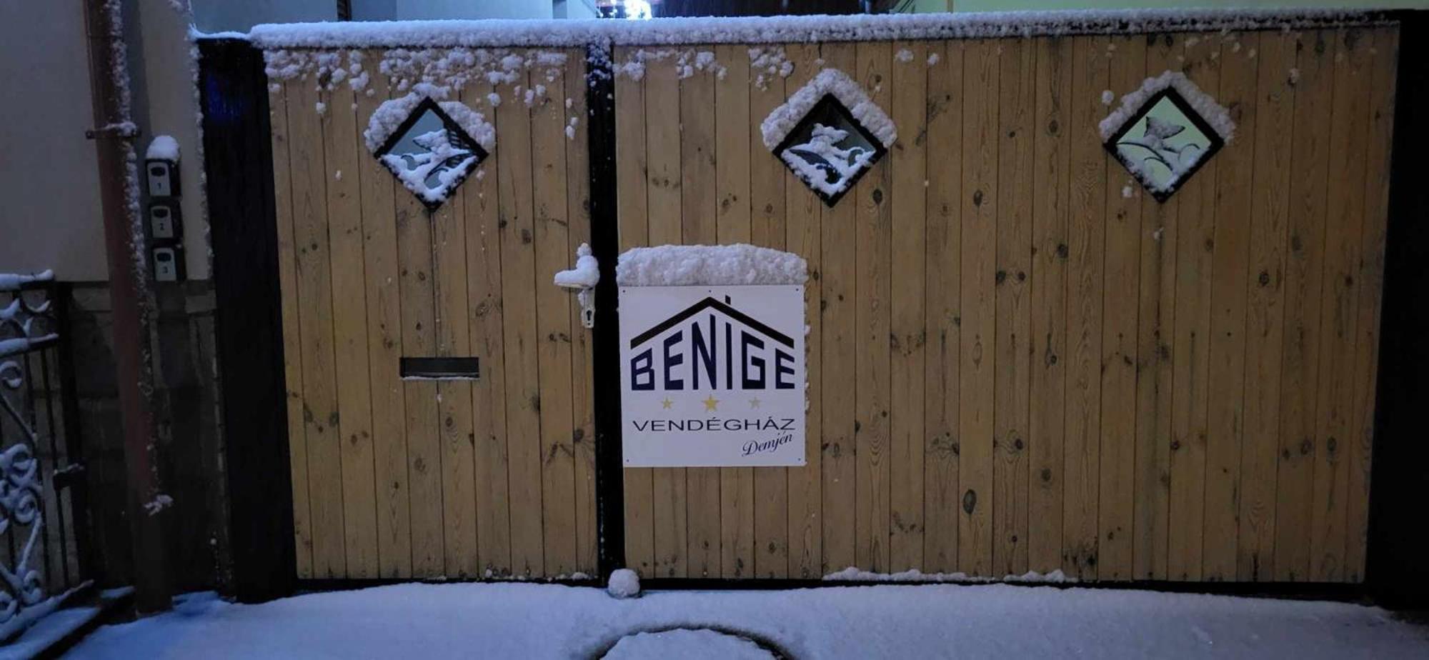 Benige Vendeghaz Hotell Demjén Exteriör bild