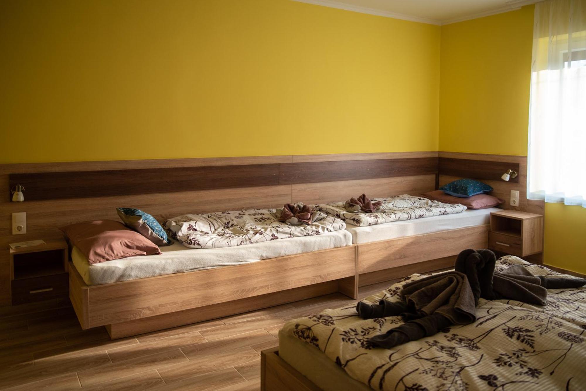 Benige Vendeghaz Hotell Demjén Exteriör bild